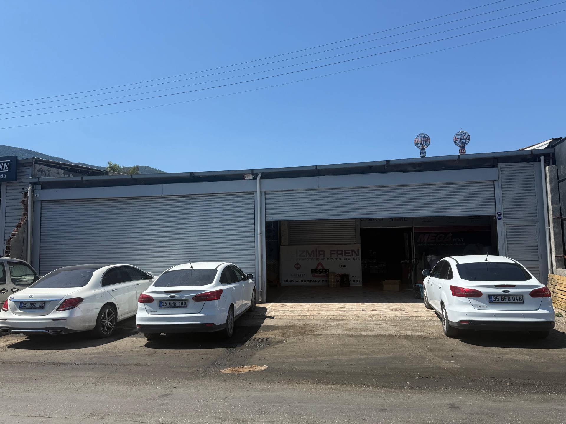 İzmir Fren Otomotiv Merkez / Pınarbaşı